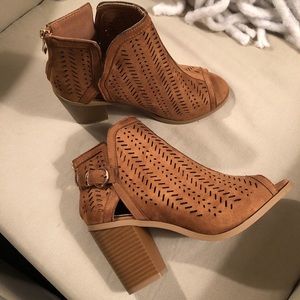 BRAND NEW NEVER WORN Perforated Peep Toe Booties 7